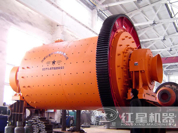 球磨機(jī)實(shí)拍 球磨機(jī)實(shí)拍