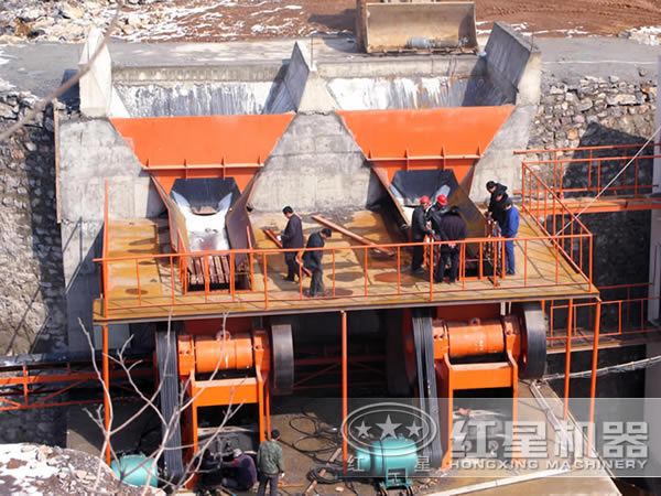 制砂生產(chǎn)線安裝現(xiàn)場(chǎng) 制砂生產(chǎn)線安裝現(xiàn)場(chǎng)