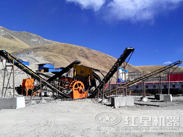 組建好的制砂生產(chǎn)線 組建好的制砂生產(chǎn)線