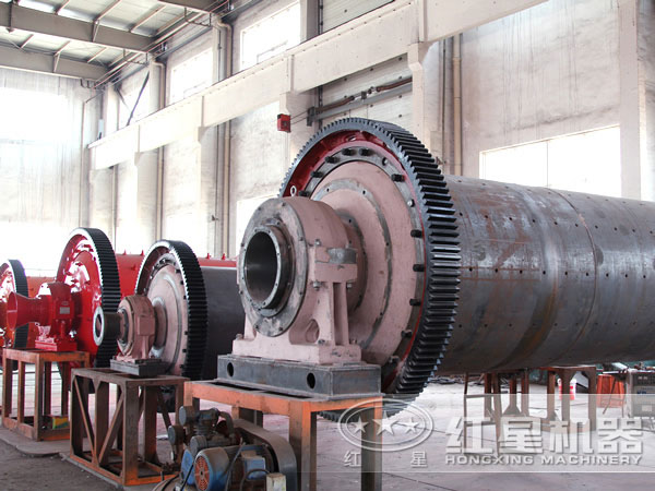 水泥球磨機(jī)生產(chǎn)車間 水泥球磨機(jī)生產(chǎn)車間