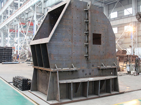 重錘式破碎機(jī)生產(chǎn)車(chē)間 重錘式破碎機(jī)生產(chǎn)車(chē)間