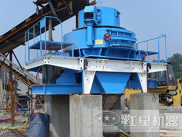 制砂機(jī)工作現(xiàn)場 制砂機(jī)工作現(xiàn)場