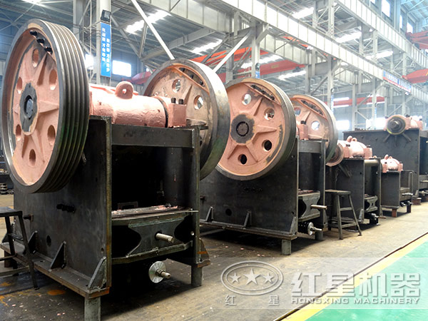 顎式破碎機(jī)生產(chǎn)廠(chǎng)家 顎式破碎機(jī)生產(chǎn)廠(chǎng)家