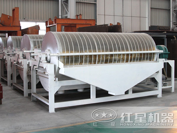 不同型號(hào)的磁選機(jī) 不同型號(hào)的磁選機(jī)