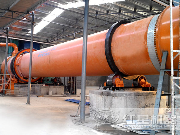 烘干機(jī)工作現(xiàn)場(chǎng) 烘干機(jī)工作現(xiàn)場(chǎng)