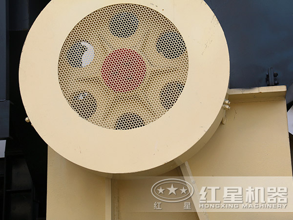 移動式破碎站細(xì)節(jié)圖 移動式破碎站細(xì)節(jié)圖