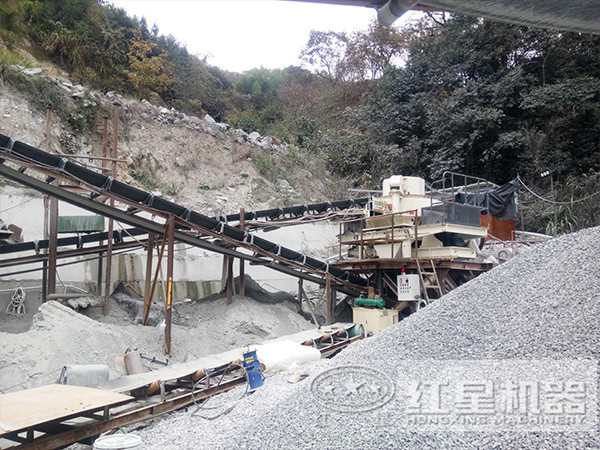 機(jī)制砂生產(chǎn)現(xiàn)場 機(jī)制砂生產(chǎn)現(xiàn)場