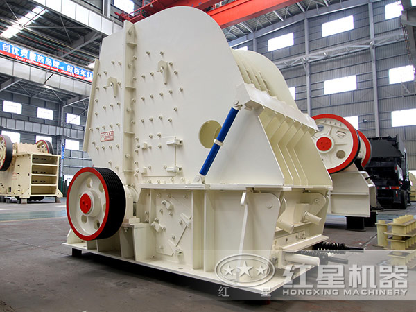 想要高產(chǎn)穩(wěn)產(chǎn)優(yōu)產(chǎn)——選擇反擊式破碎機，演繹一出破碎好戲