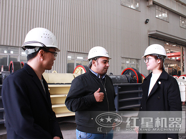 國(guó)外用戶來(lái)廠考察 國(guó)外用戶來(lái)廠考察