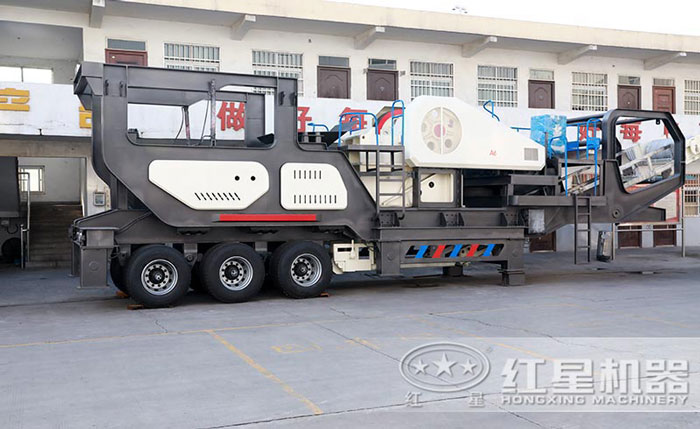 輪胎式移動顎式破碎機(jī)轉(zhuǎn)彎很簡單 輪胎式移動顎式破碎機(jī)轉(zhuǎn)彎很簡單