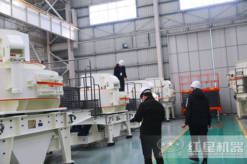 沖擊式破碎機廠家客戶參觀 沖擊式破碎機廠家客戶參觀