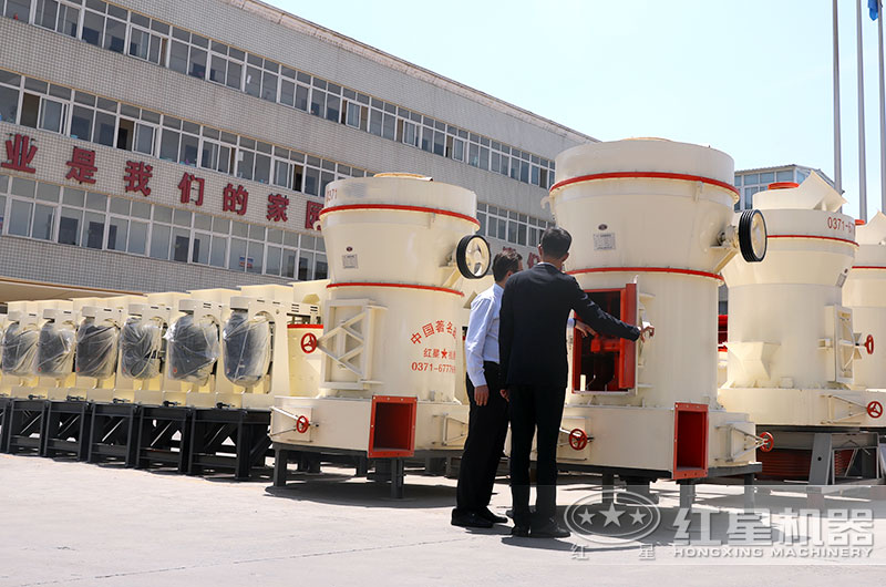 客戶前來廠區(qū)進(jìn)行參觀考察 客戶前來廠區(qū)進(jìn)行參觀考察