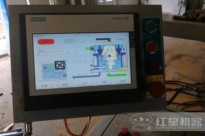 液壓圓錐破碎機(jī)通過(guò)電腦操控系統(tǒng) 液壓圓錐破碎機(jī)通過(guò)電腦操控系統(tǒng)