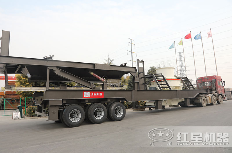 移動(dòng)破碎機(jī)發(fā)貨現(xiàn)場(chǎng) 移動(dòng)破碎機(jī)發(fā)貨現(xiàn)場(chǎng)