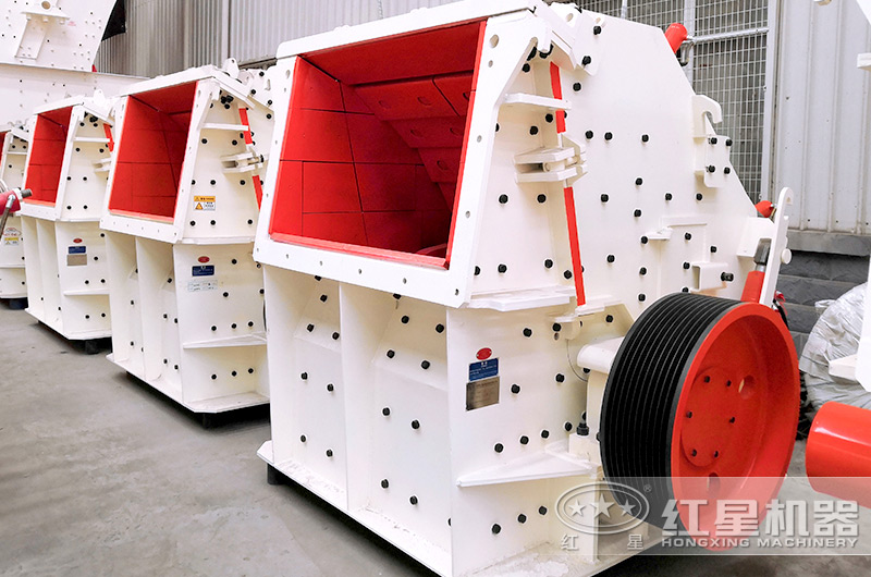 中碎粉碎機(jī)反擊式破碎機(jī)，粉碎軟料