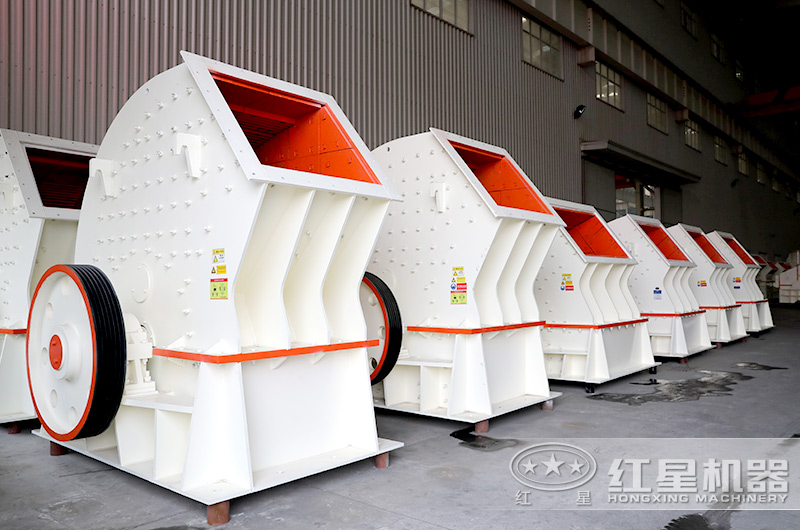 PCZ型重錘式破碎機(jī)，碎石一次成型