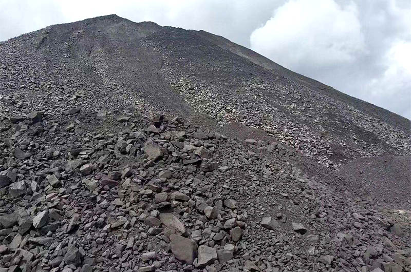 煤矸石有何用途？小型煤矸石粉碎機多少錢一臺？