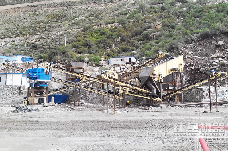 制砂生產(chǎn)線現(xiàn)場(chǎng) 制砂生產(chǎn)線現(xiàn)場(chǎng)